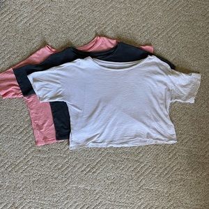 3 American eagle crop tops xs